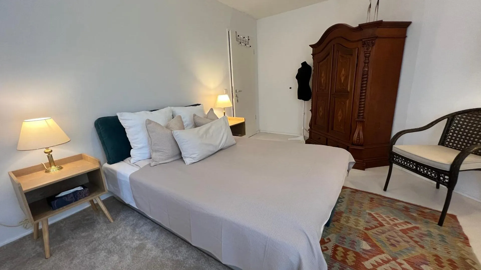 Habitación en casa particular Privatzimmer 15 Qm Mit Gemeinschaftsbad Múnich